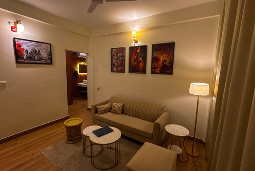 The Hideaway Suite Mussoorie 1bhk stay