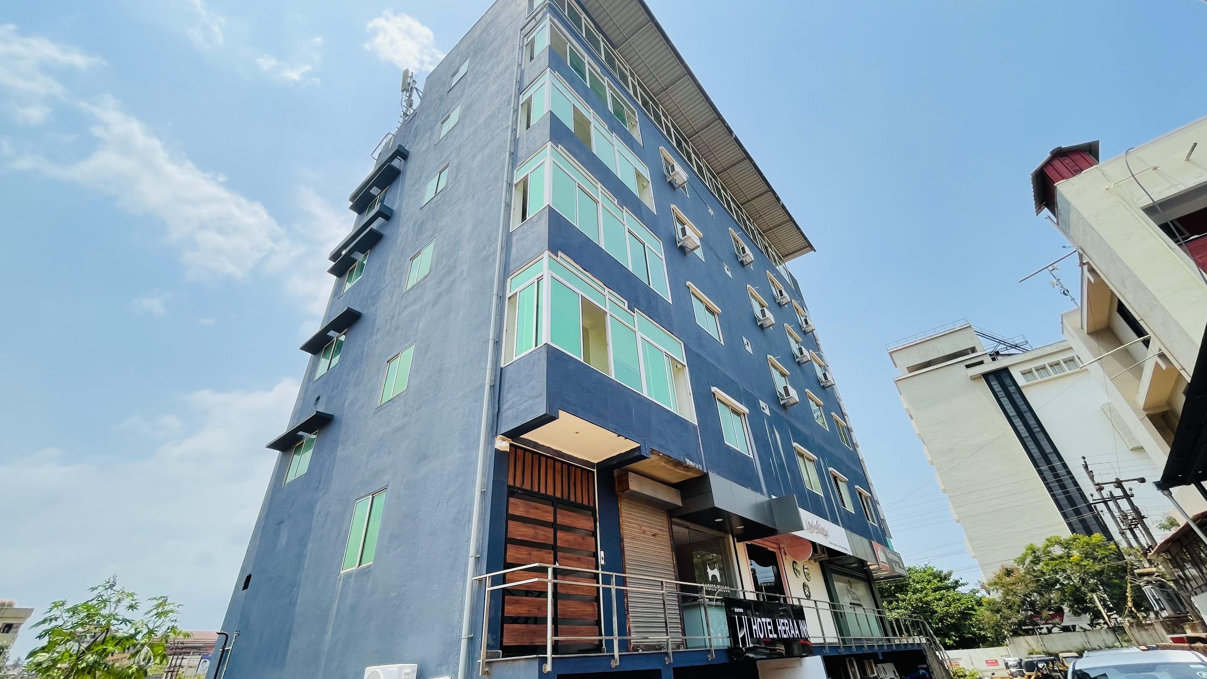 Hotel Heraa Inn