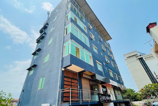 Hotel Heraa Inn