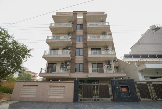 Daffodils Serviced Apartment