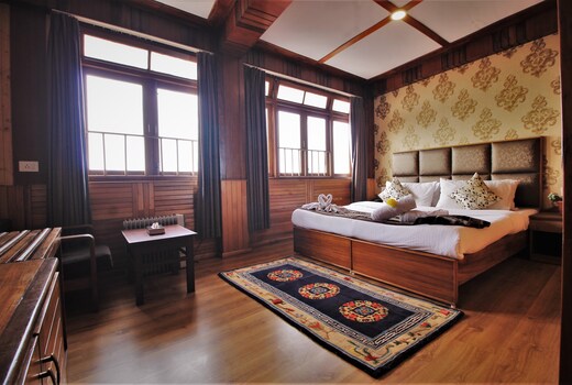 HOTEL ORCHID