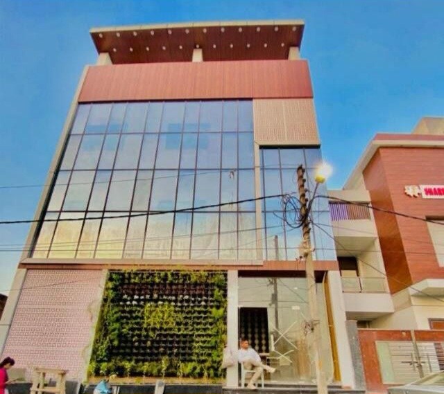 Hotel Oliv Inn near Shri Krishna Janmabhoomi & Railway Station