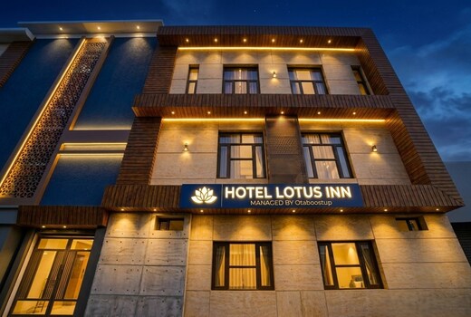 HOTEL LOTUS INN
