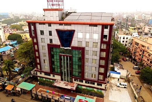 The Red Velvet Hotel Samarpan