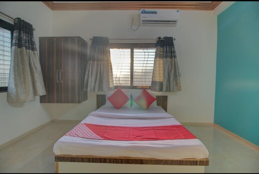 SWAGAT BHOJNALAY AND LODGING