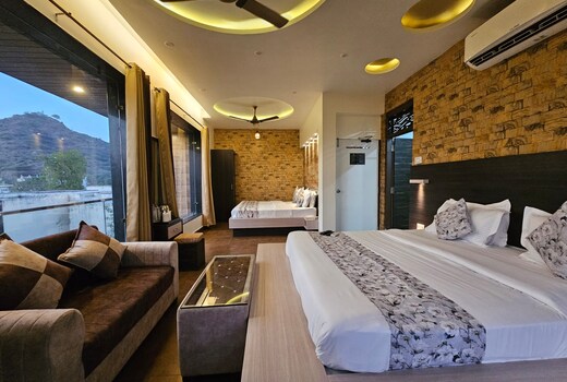 Hotel Leela Vilas-A Boutique Hotel