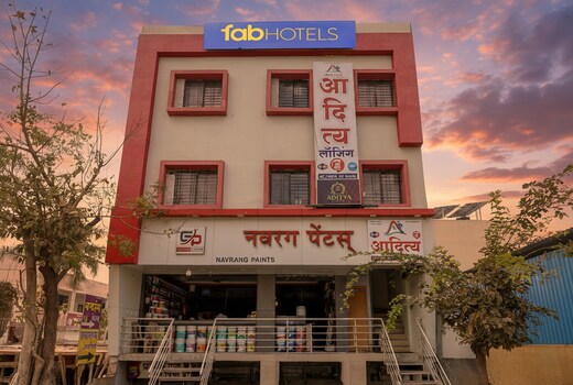 FabHotel Aditya Lodging