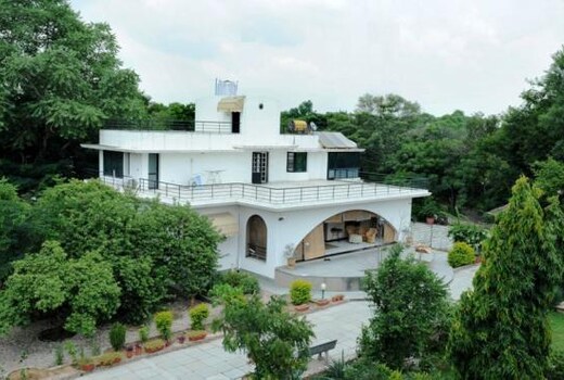 9 Trees Guesthouse