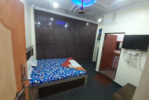 Hotel Diamond Palace, Kanpur