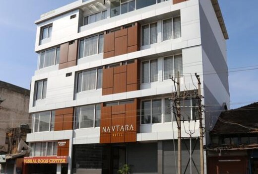 Hotel Navratna