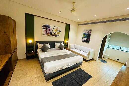 Hotel Mantra Residency, Modasa