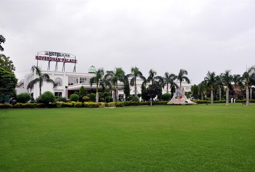 Hotel Goverdhan Palace