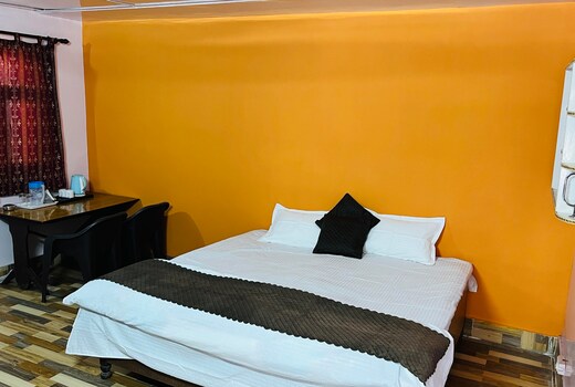 Himalayan Nest