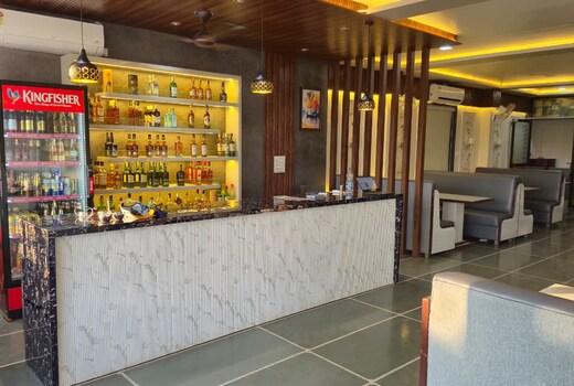 Hotel Amrit Shree Bar And Restaurant