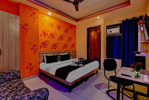 Hotel O Rose Residency