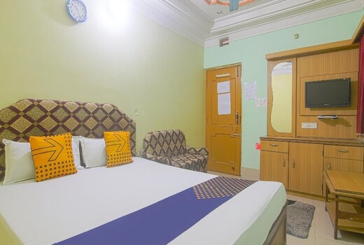 Hotel Sagar 500Meter from Baba Mandir