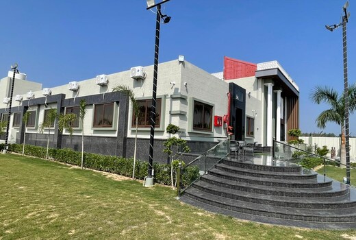 Hotel R S Garden