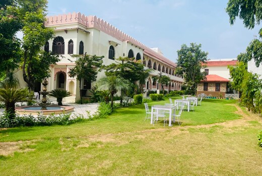 Sajjan Bagh Resort