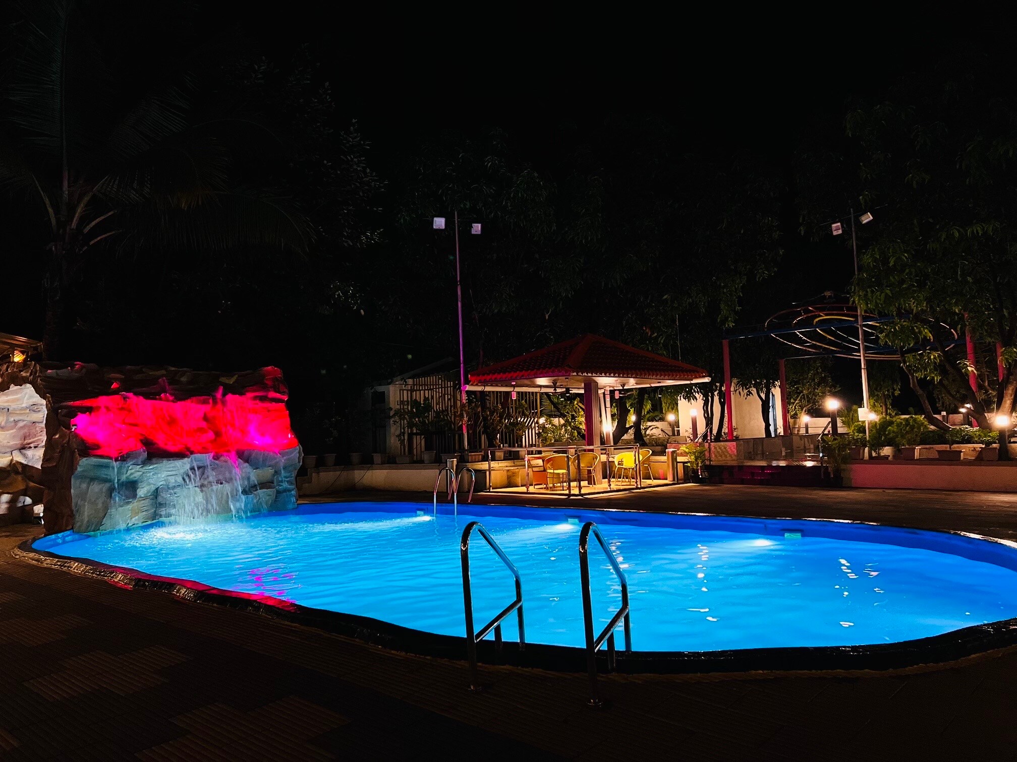 The Visawa Resort | Rooms & Pool