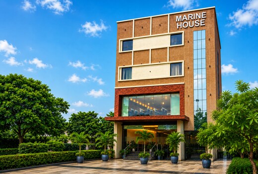 HOTEL MARINE HOUSE