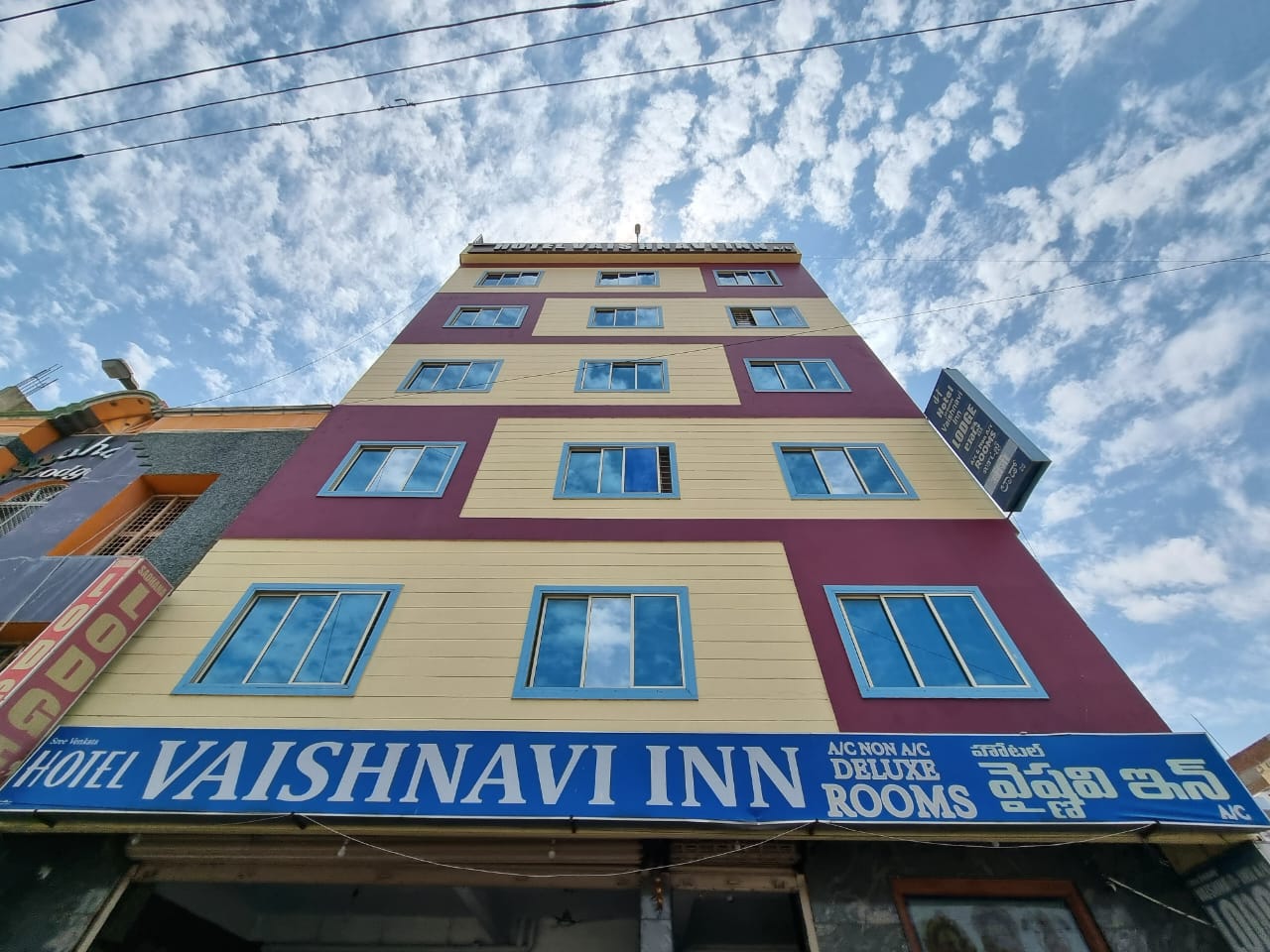 Vaishnavi Inn