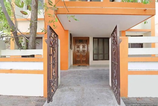 Boho 2 5 BHK 1 2 km WhiteTown 1 6 km rockbeach - Dusk