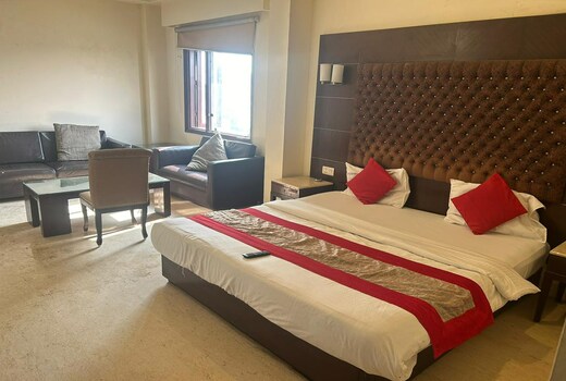 Metropolis Guest House