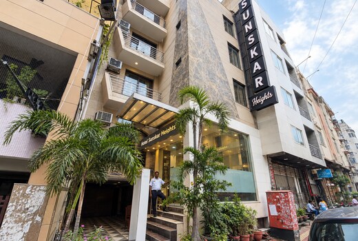 Hotel Sunskar Heights - Karol Bagh