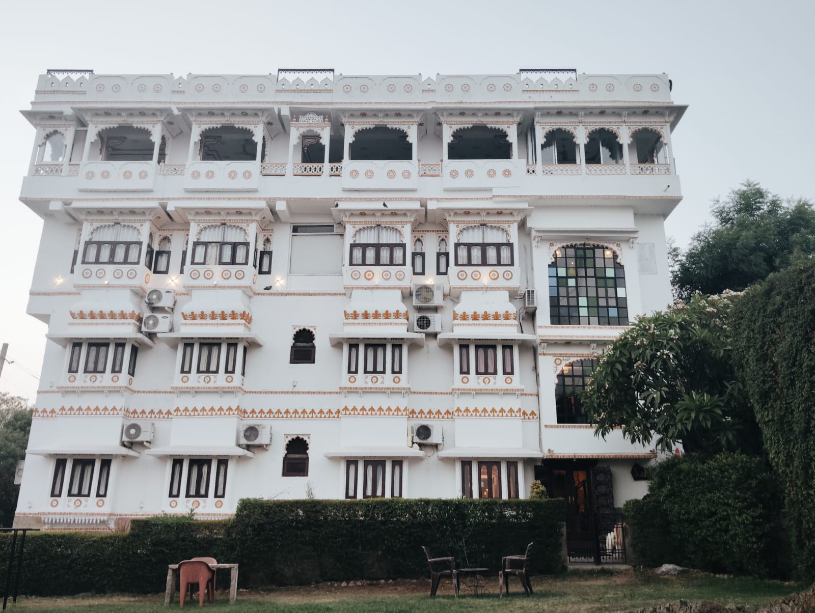 Sargam Sadan A Boutique Lake View Hotel