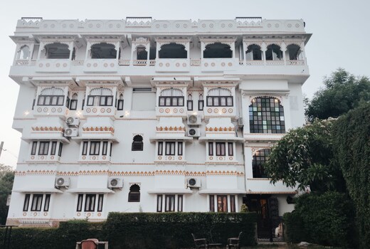 Sargam Sadan A Boutique Lake View Hotel