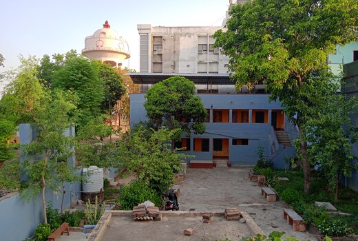 Hotel Kameshwar