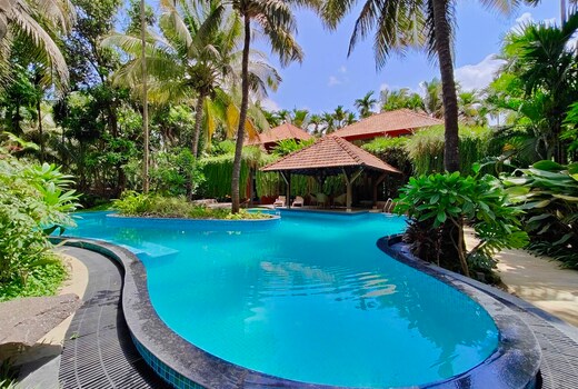 SaffronStays Kimaya