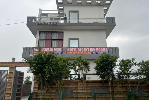Hotel Decent Inn