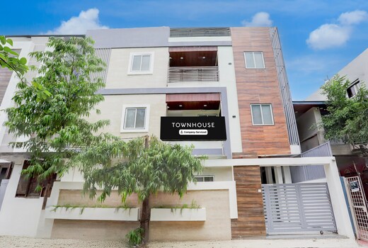 Super Townhouse DAVV University Indore Formerly Indrapuri