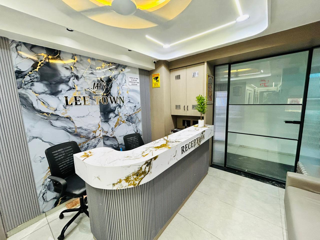 Hotel Lee Town