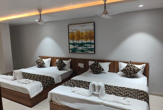 HOTEL VIBRANT INN