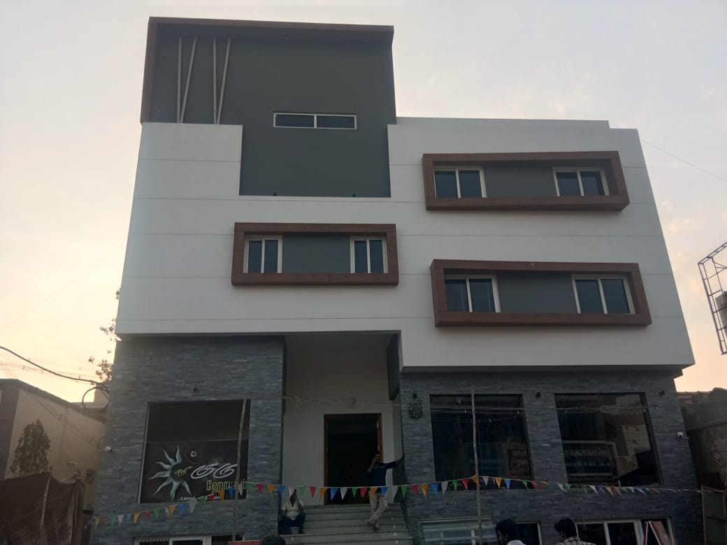Sri guru hotel