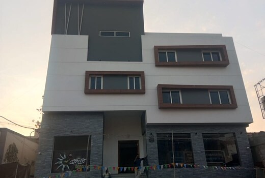 Sri guru hotel