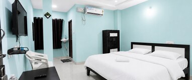 Royal Residency Luxury Lodge