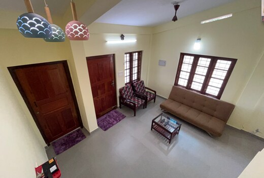 Stay Near Vazhuthacaud