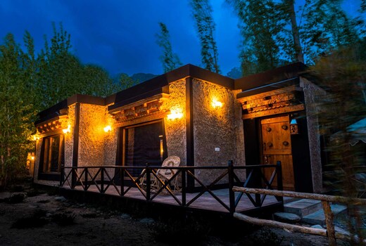 The Earthen Retreat
