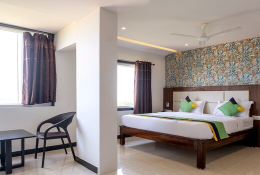 Treebo Rushi Grand, 1 Km To Rushikonda Beach
