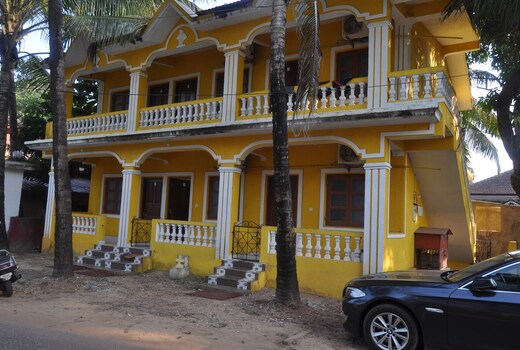 2 Bedroom house near Baga Beach, Goa 2S