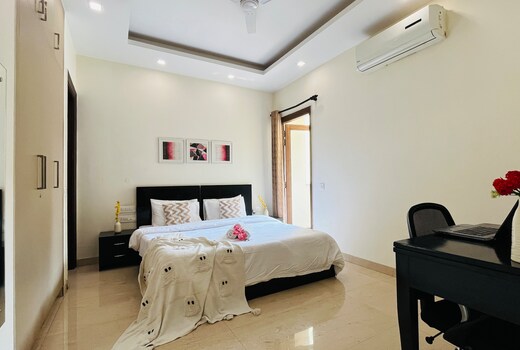 Olive Studio Apartment Cyber City