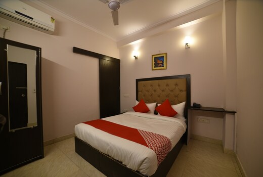 Hotel O Cross Winds Sector 62