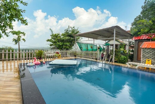 Nysa Villa and Homestays