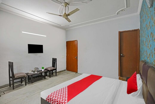 Hotel O Mannat stay