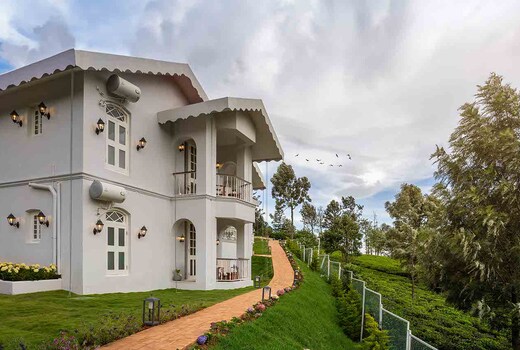 LohonoStays Villa Lansdowne 2 Bedroom