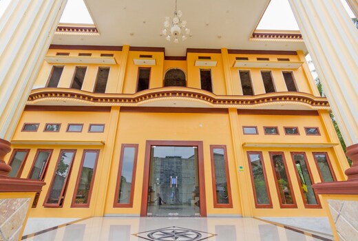OYO 2978 Karanggoso Indah Hotel