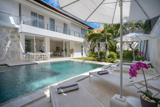 Villa Manis Cantik